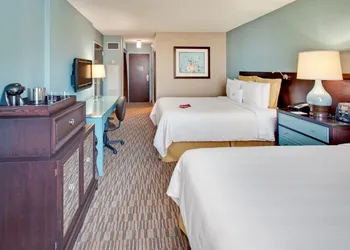 Crowne Plaza Lombard Downers Grove by IHG hotel thumbnail 8