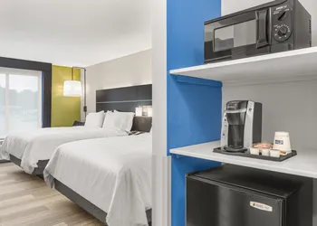 Holiday Inn Express & Suites Hardeeville - Hilton Head by IHG hotel thumbnail 8