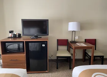 Quality Inn Placentia Anaheim Fullerton hotel thumbnail 5