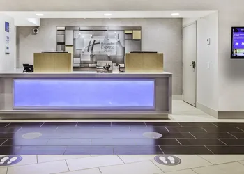 Holiday Inn Express & Suites Langley by IHG hotel thumbnail 2