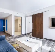 Holiday Inn Express & Suites Langley by IHG hotel detail image 3