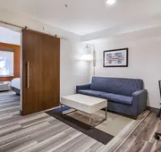 Holiday Inn Express & Suites Langley by IHG hotel detail image 4
