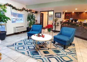Olympic Inn & Suites hotel thumbnail 4