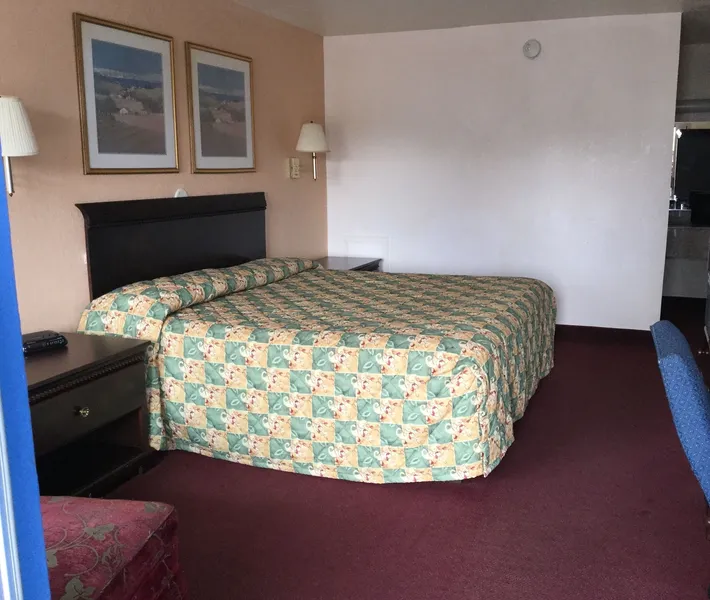 Belmont Inn & Suites hotel detail image 6