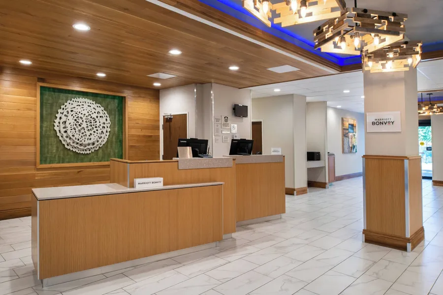 Fairfield Inn & Suites by Marriott Bakersfield Central hotel detail image 2