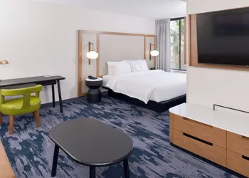 Fairfield Inn & Suites by Marriott Bakersfield Central hotel thumbnail 7