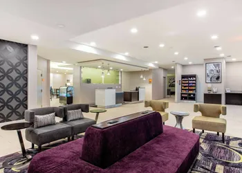 La Quinta Inn & Suites by Wyndham Indianapolis South hotel thumbnail 4