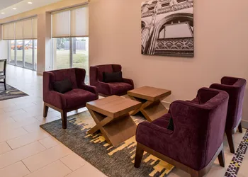 La Quinta Inn & Suites by Wyndham Indianapolis South hotel thumbnail 7