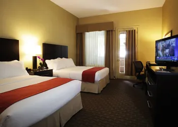 Holiday Inn Phoenix - Chandler by IHG hotel thumbnail 5