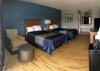 Relax Inn hotel thumbnail 3