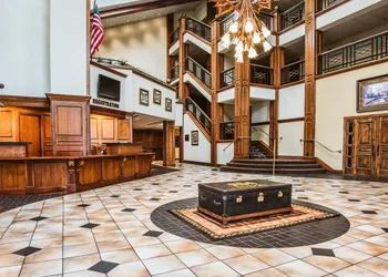Lodge Of The Ozarks hotel thumbnail 3