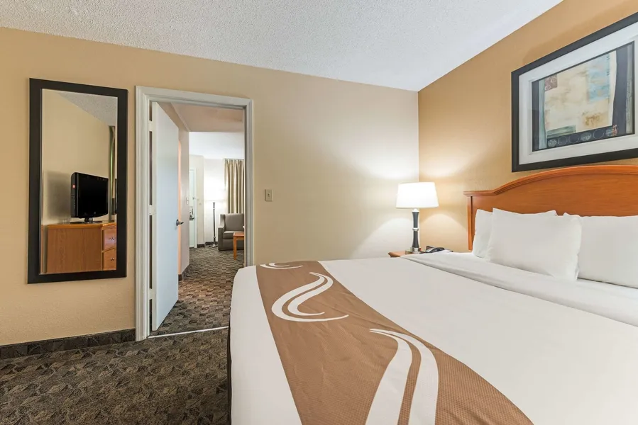 Quality Inn & Suites Portage Central hotel detail image 6