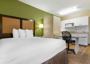 Studio 6 Extended Stay Rochester Greece NY hotel thumbnail 4