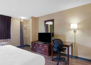 Studio 6 Extended Stay Rochester Greece NY hotel thumbnail 8