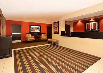 MainStay Suites Rochester South Mayo Clinic hotel thumbnail 4