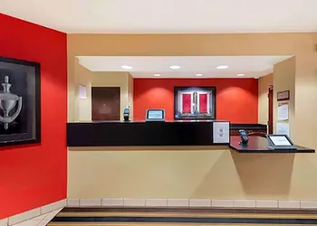 MainStay Suites Rochester South Mayo Clinic hotel thumbnail 6