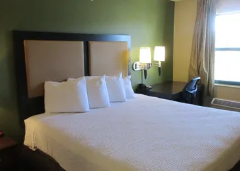 MainStay Suites Rochester South Mayo Clinic hotel thumbnail 7