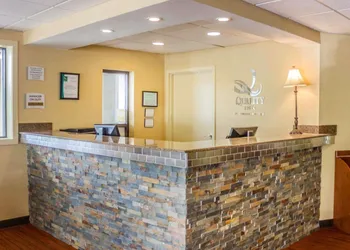 Quality Inn hotel thumbnail 5