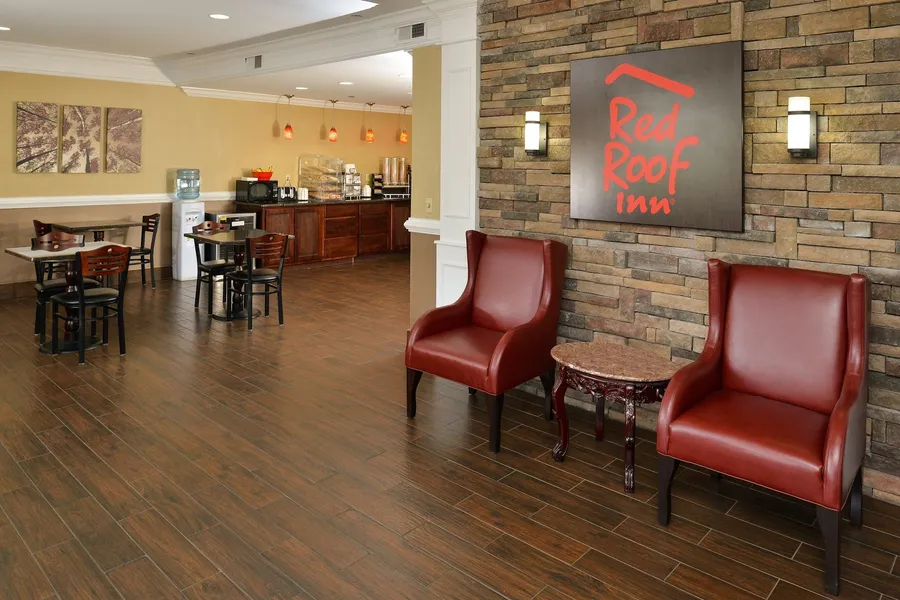 Red Roof Inn Dalton hotel detail image 2