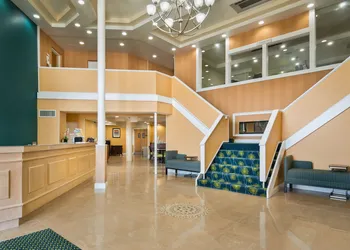 Quality Inn & Suites Middletown - Newport hotel thumbnail 2