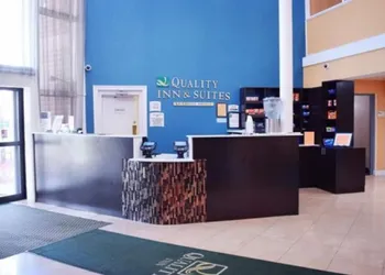 Quality Inn & Suites Middletown - Newport hotel thumbnail 3