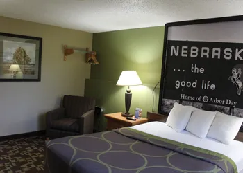 Super 8 by Wyndham Kearney hotel thumbnail 7