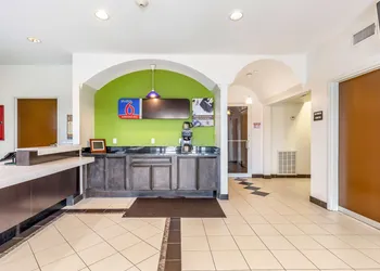 Studio 6 Orange, TX hotel thumbnail 2