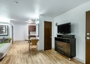 Studio 6 Orange, TX hotel thumbnail 8