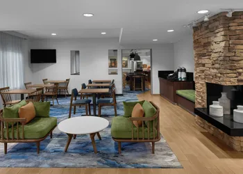 Fairfield Inn Santa Clarita Valencia hotel thumbnail 2