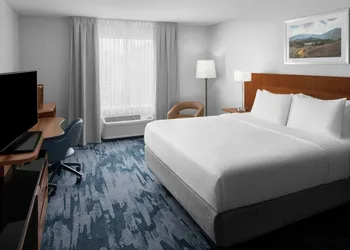 Fairfield Inn Santa Clarita Valencia hotel thumbnail 5