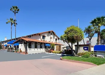 Travelodge by Wyndham Concord hotel thumbnail 6