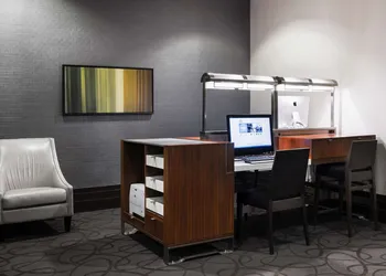 Hilton Winnipeg Airport Suites hotel thumbnail 5
