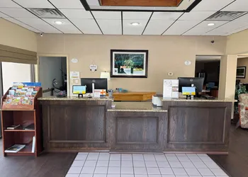 Rodeway Inn hotel thumbnail 2