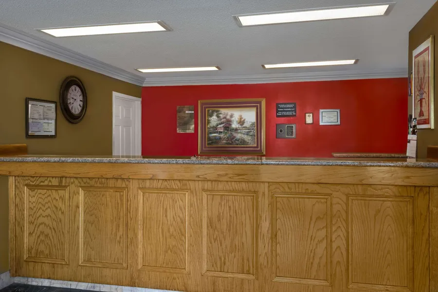 Super 8 by Wyndham Breaux Bridge hotel detail image 2