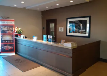 Four Points by Sheraton Winnipeg South hotel thumbnail 2