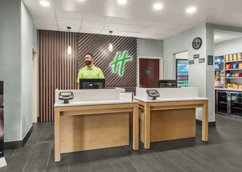 Holiday Inn & Suites Bothell by IHG hotel thumbnail 2