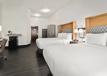 Holiday Inn & Suites Bothell by IHG hotel thumbnail 4