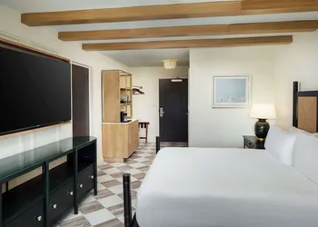 Casa Marina Key West, Curio Collection by Hilton hotel thumbnail 8