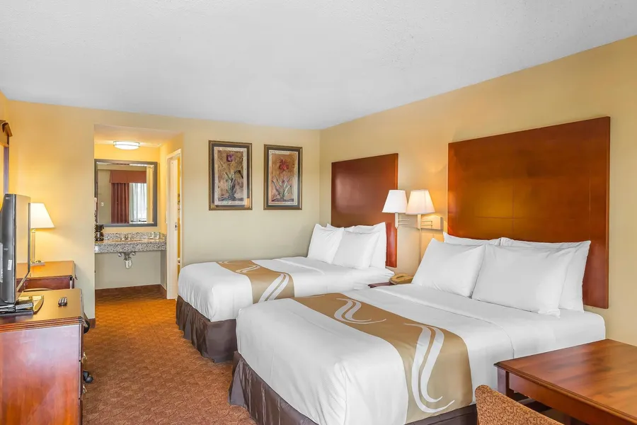 Quality Inn Calera I-65 exit 231 hotel detail image 6