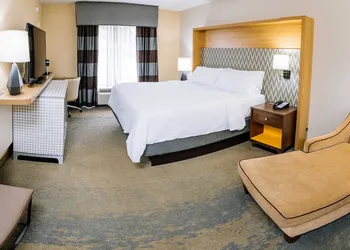 Holiday Inn & Suites Stockbridge/Atlanta I-75 by IHG hotel thumbnail 6