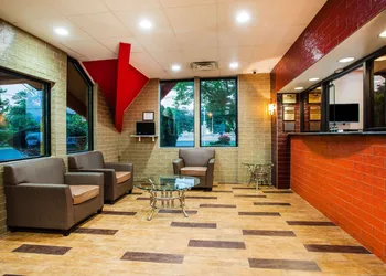 Howard Johnson by Wyndham North Plainfield hotel thumbnail 2