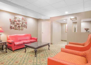 Days Inn by Wyndham Greenville hotel thumbnail 2