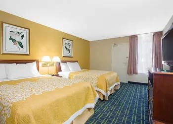 Days Inn by Wyndham Greenville hotel thumbnail 7