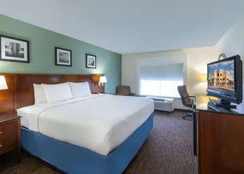 Days Inn by Wyndham Greenville hotel thumbnail 8