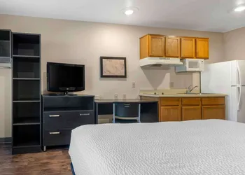Extended Stay America Select Suites - Orlando - South hotel thumbnail 6