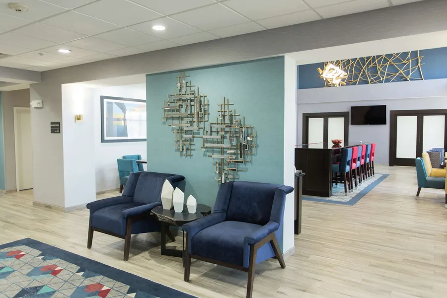 Hampton Inn & Suites Ankeny hotel detail image 2
