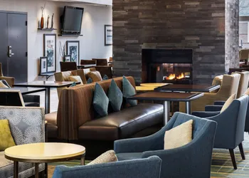 Hampton Inn & Suites Chicago/Lincolnshire hotel thumbnail 3