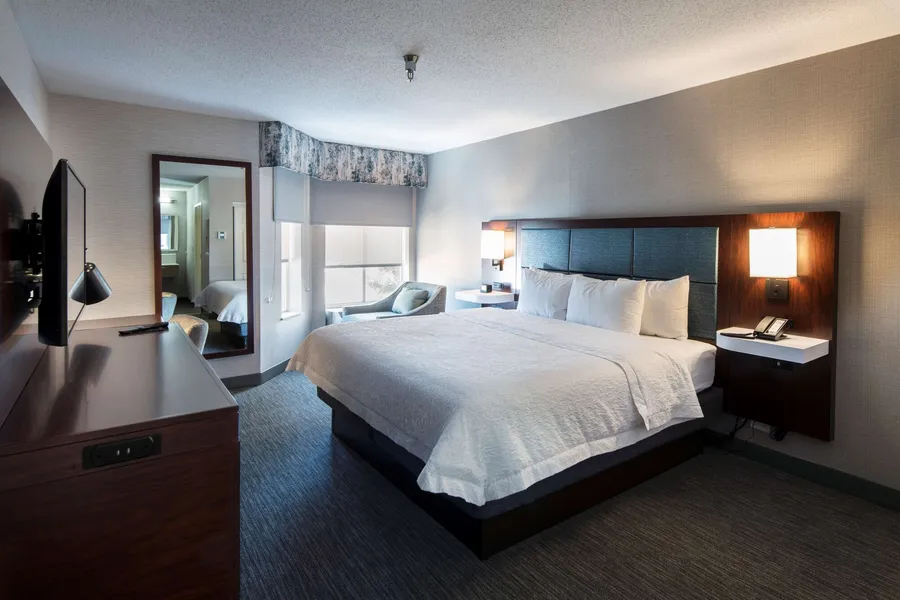 Hampton Inn & Suites Chicago/Lincolnshire hotel detail image 6