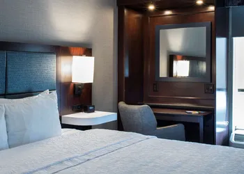 Hampton Inn & Suites Chicago/Lincolnshire hotel thumbnail 8