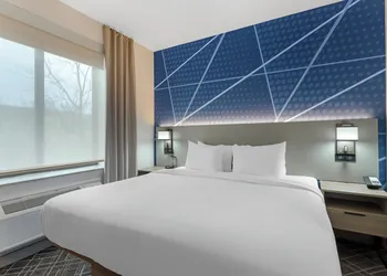Comfort Inn hotel thumbnail 8